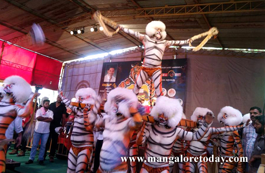 Tiger Dance competition Pili Nalike